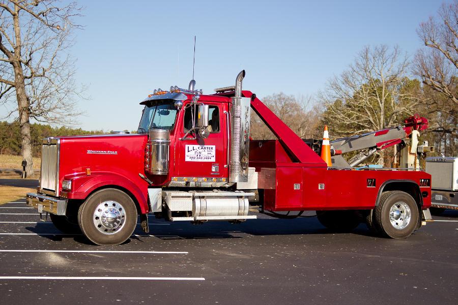 red tow truck wrecker